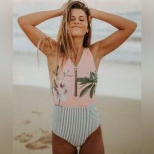 Albion Bombshell One Piece Swimsuit, Size Large